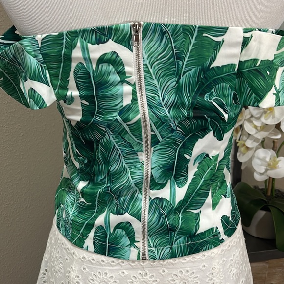Love Encounter Green Leaf Print Off-Shoulder Top TRN 18 - Picture 5 of 5